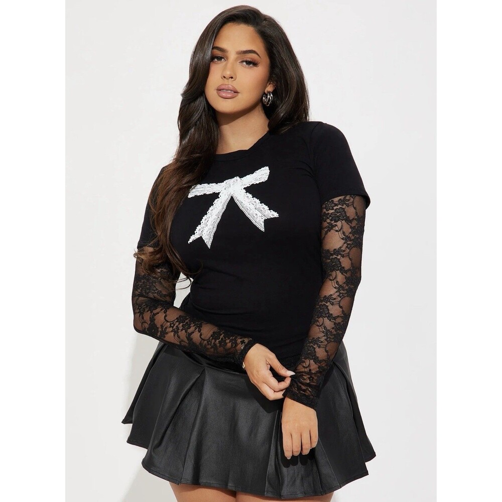 Fashionova On Your Mind Lace Top - Black Size Medium NWT